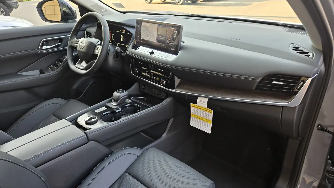 Nissan Rogue photo Nissan Rogue