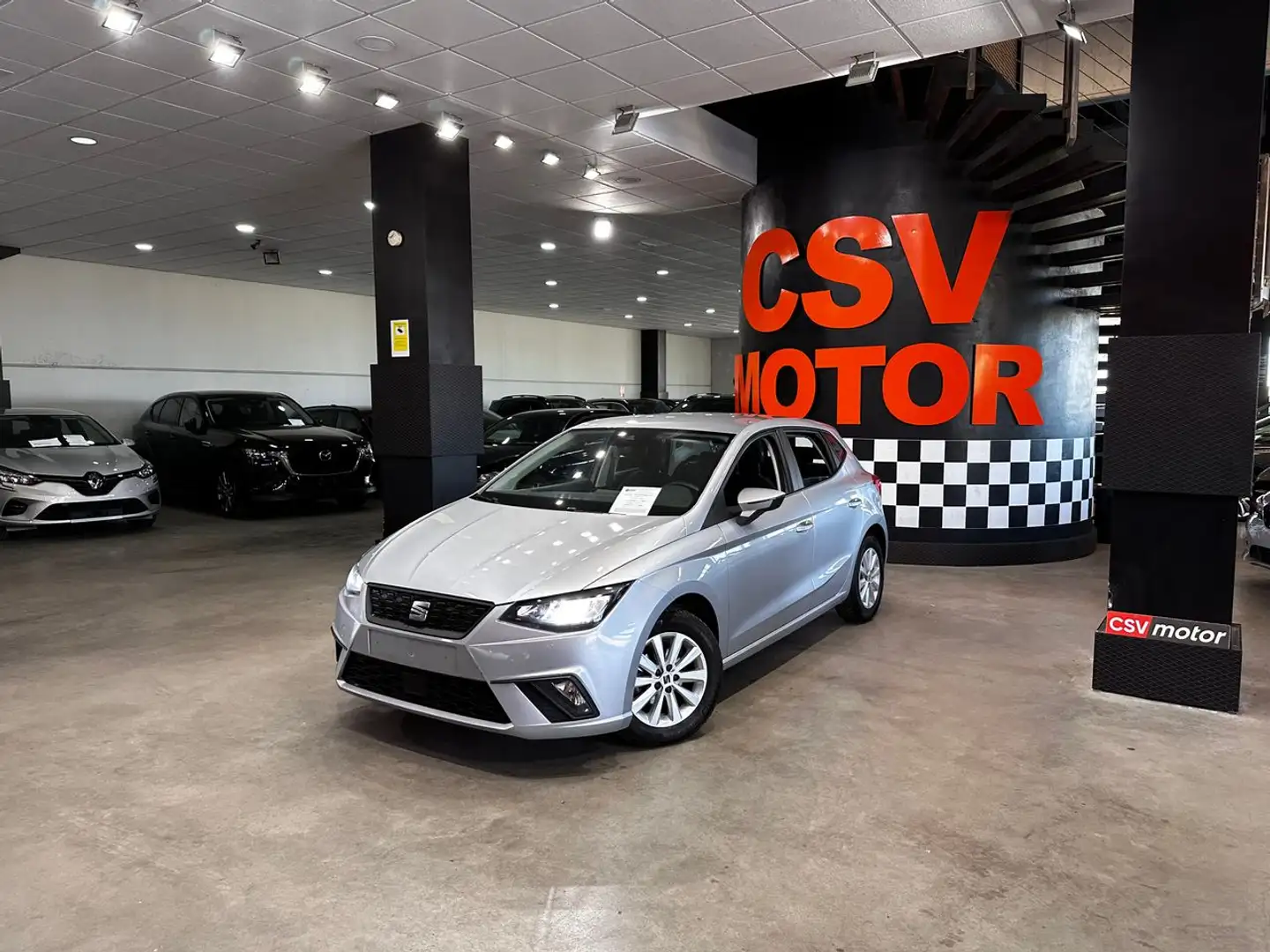 SEAT Ibiza 1.0 TSI 70kW (95CV) Style Plus Argent - 2