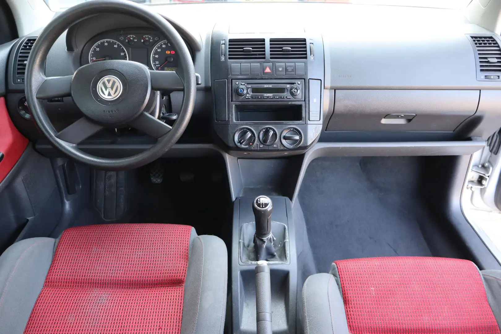 Volkswagen Polo 1.4-16V !!Nieuwe APK!! Airco, Elektrische ramen, L Grijs - 2