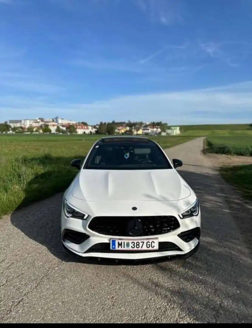 Mercedes-Benz CLA 220 AMG Line night Paket - 2
