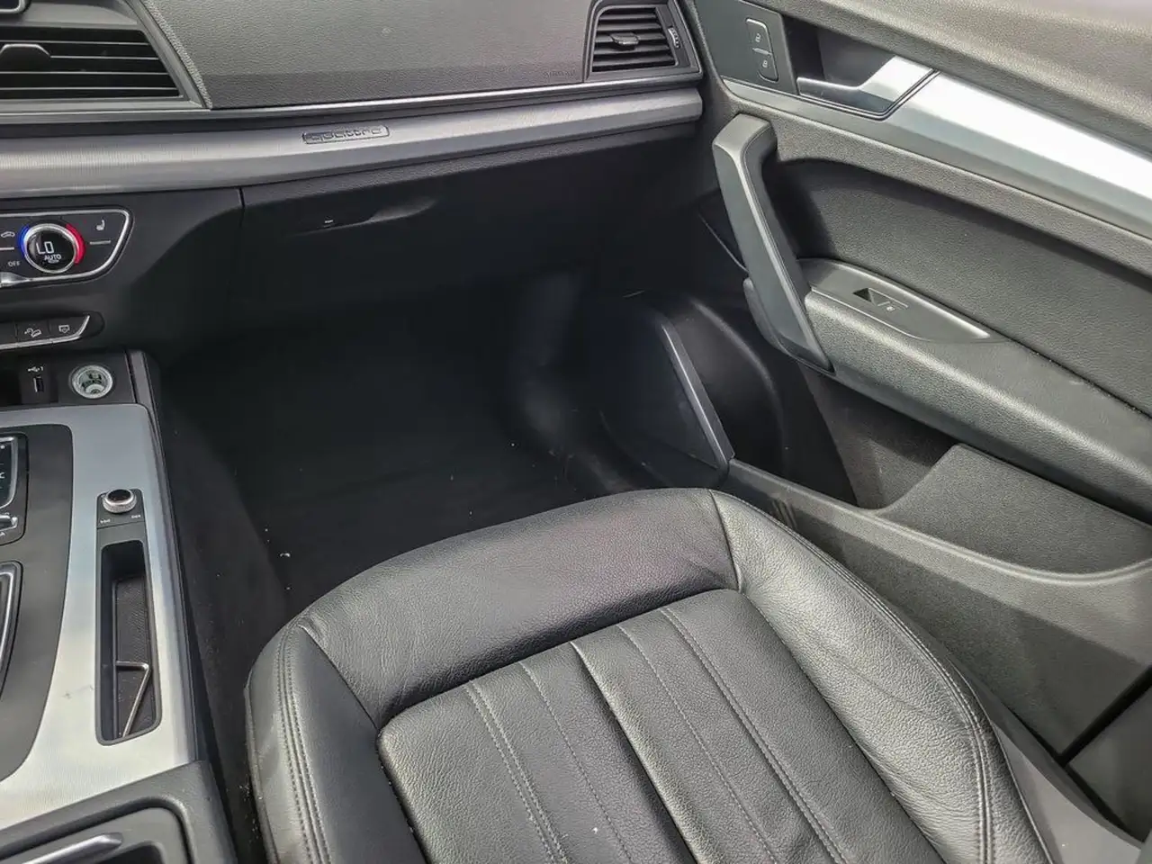 Audi Q5 снимка Audi Q5