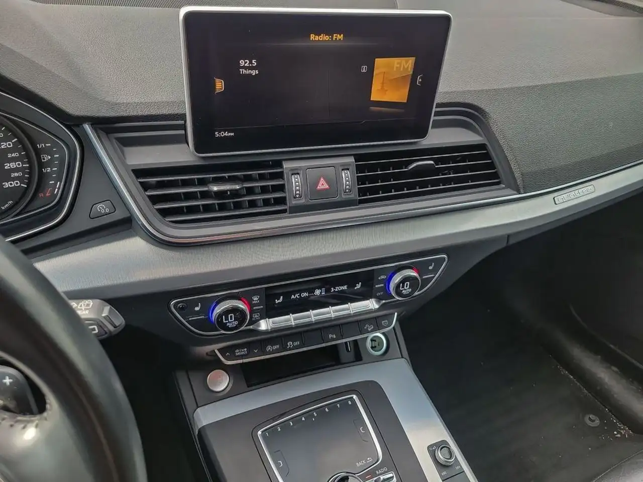 Audi Q5 снимка Audi Q5