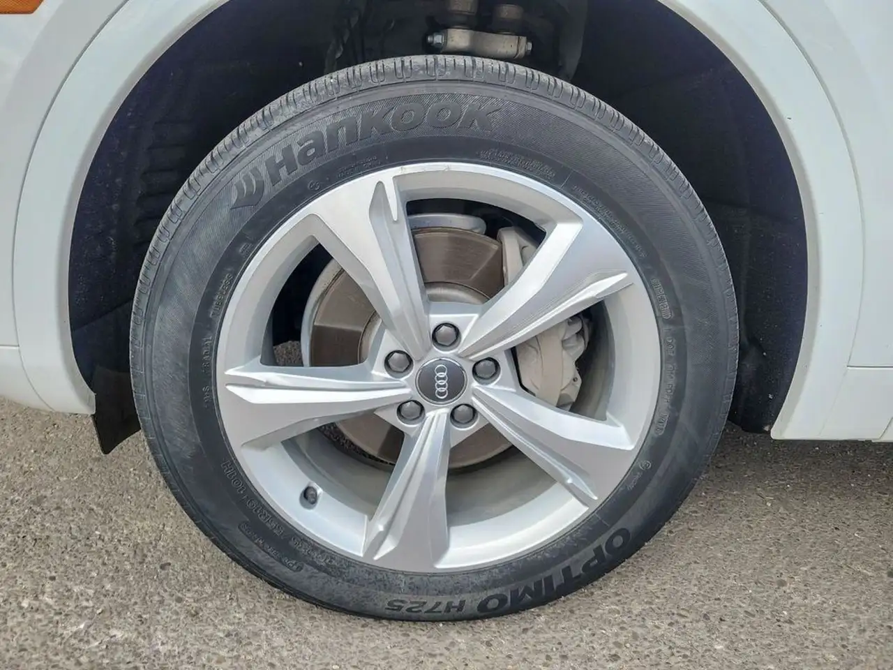 Audi Q5 снимка Audi Q5
