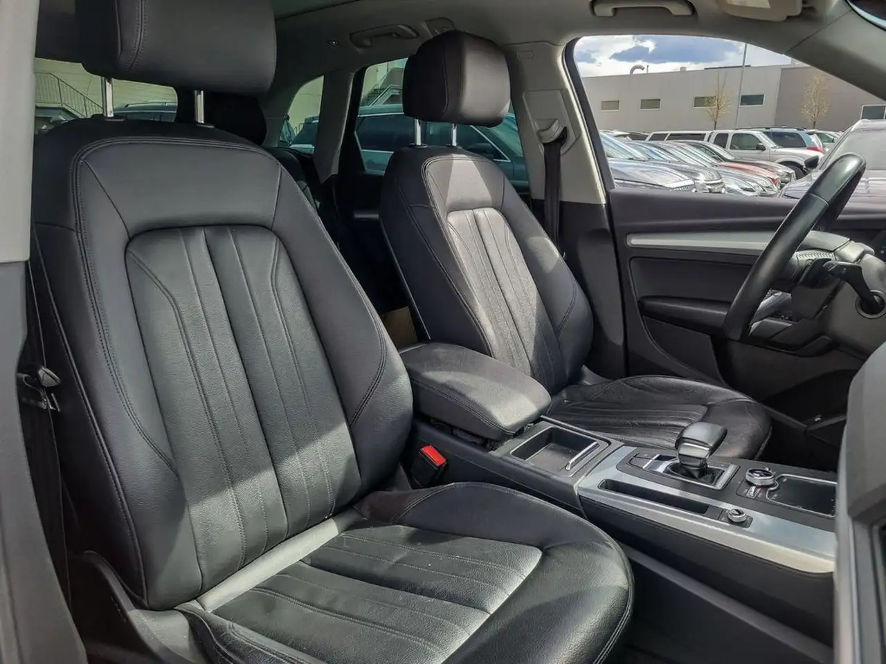 Audi Q5 снимка Audi Q5