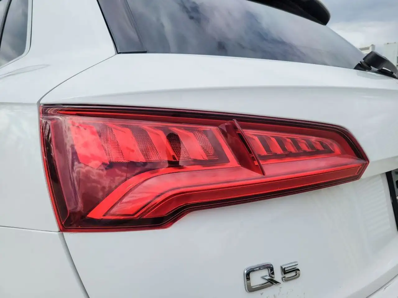 Audi Q5 снимка Audi Q5