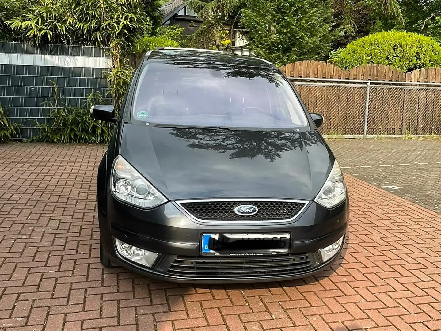 Ford Galaxy Galaxy 2.2 TDCi DPF Titanium Grau - 2