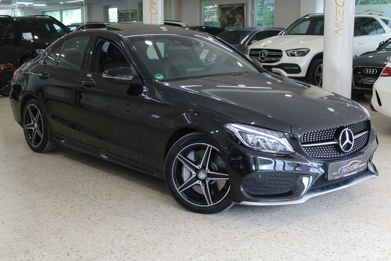 Mercedes-Benz C 43 AMG C450 / C 43 AMG 4Matic"HUDisplay"SDach"LED"18Zol Noir - 1