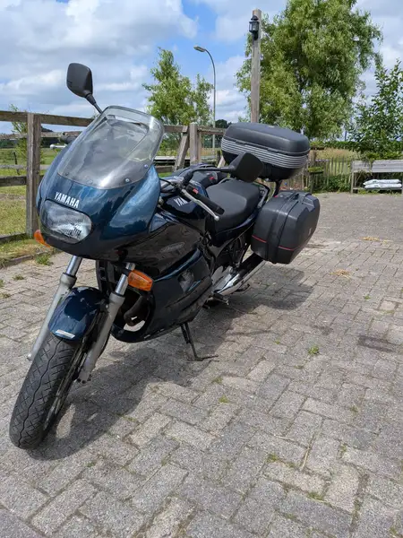Yamaha XJ 600