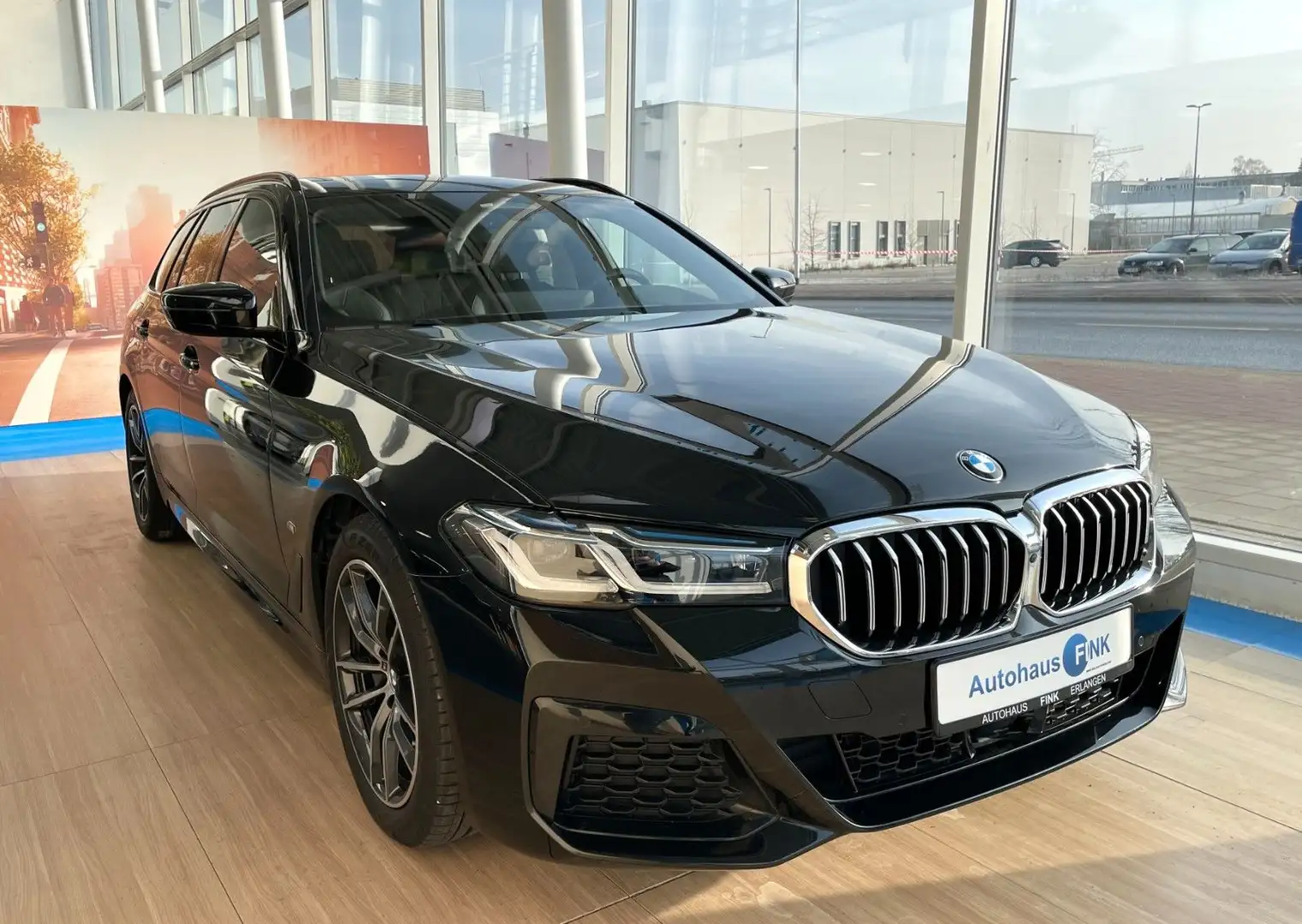 BMW 530 i xDrive M Sport LC.Pro Pano Laser HUD AHK Noir - 1