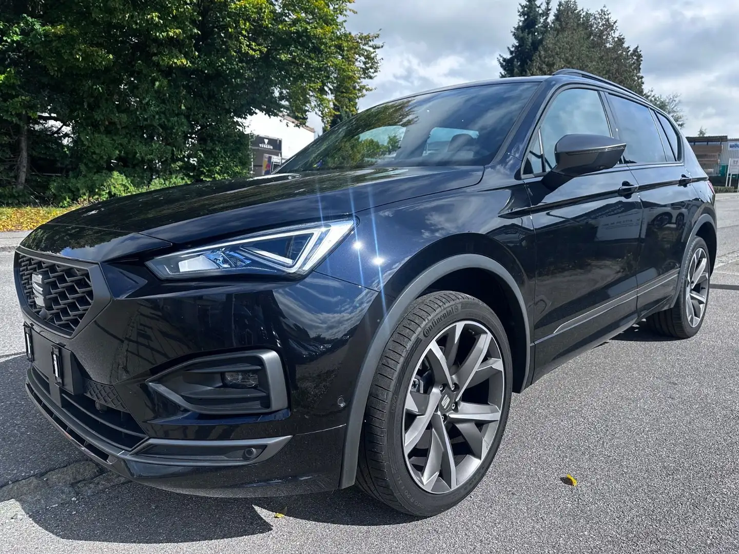 SEAT Tarraco FR 4Drive NAVI/PANO/ACC/1.Hd Schwarz - 2