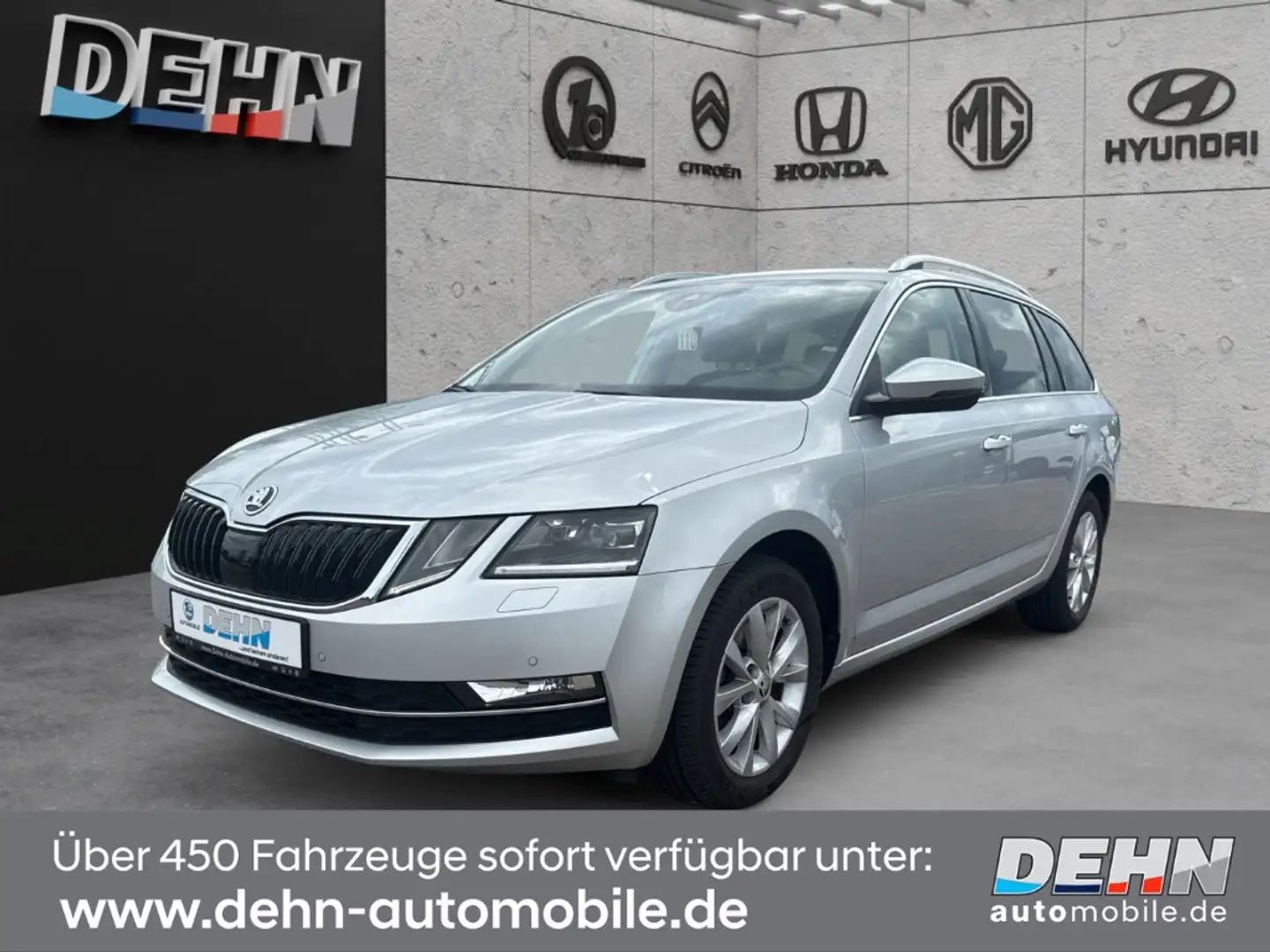 Skoda Octavia Combi 2.0 TDI DSG Style LED ACC v.Cockpit Silber - 2