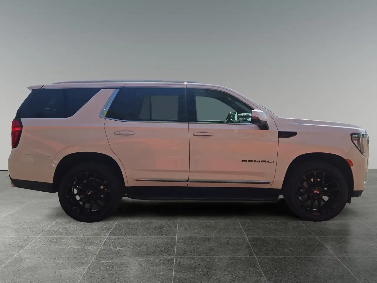 GMC Yukon снимка GMC Yukon