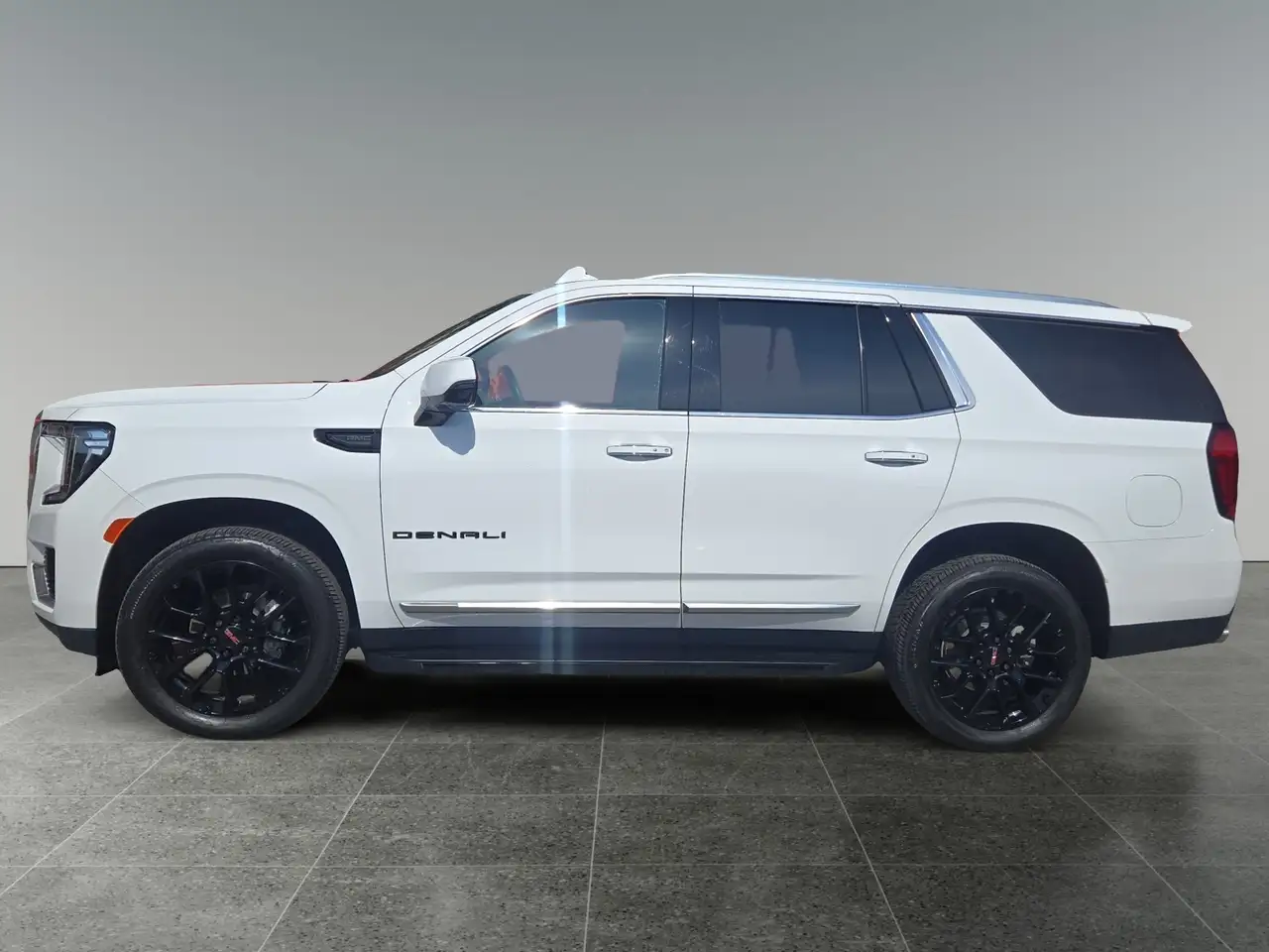 GMC Yukon снимка GMC Yukon