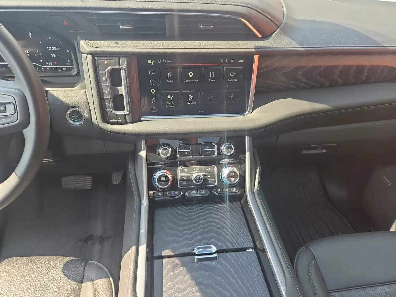 GMC Yukon снимка GMC Yukon