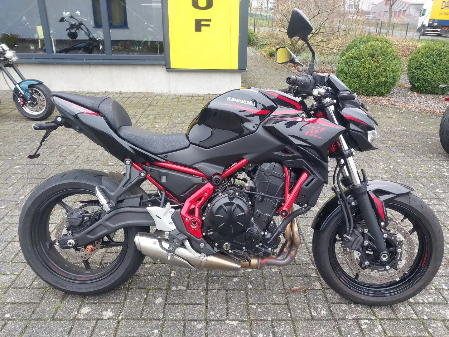 Kawasaki Z 650 Schwarz - 1