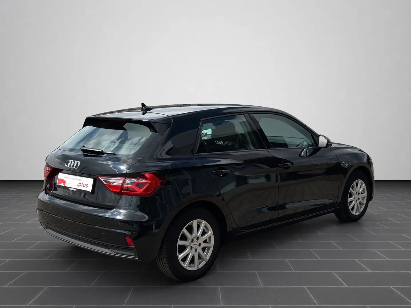 Audi A1 1.0 TFSI SHZ PDC Zwart - 2