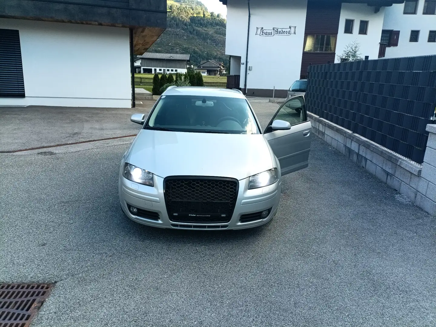 Audi A3 Ambition 2,0 TDI quattro DPF - 1