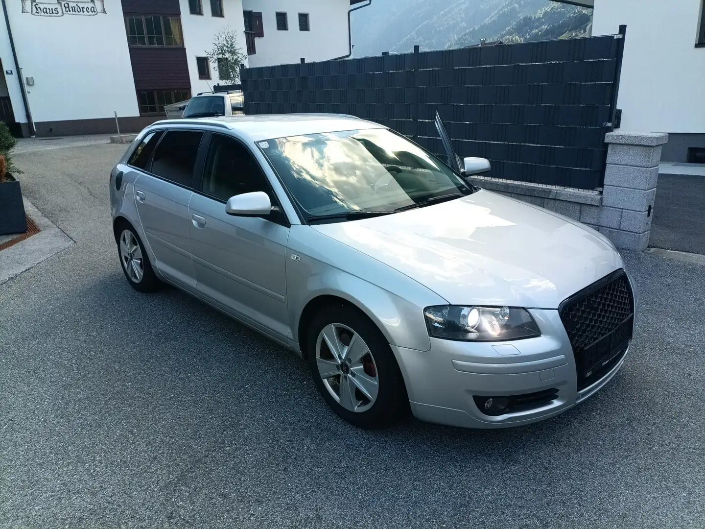 Audi A3 Ambition 2,0 TDI quattro DPF - 2