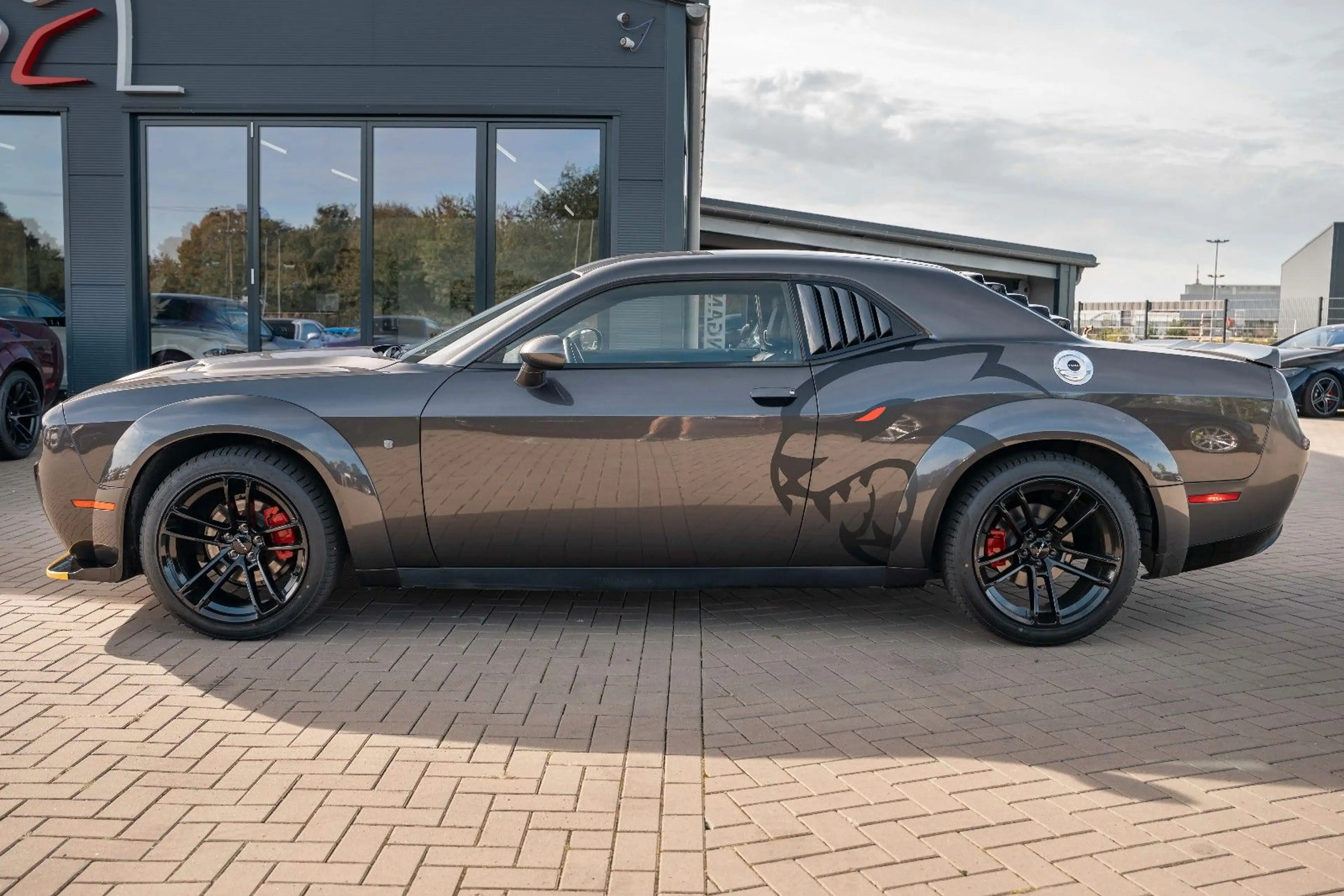 Dodge Challenger 3,6 SXT WIDEBODY 20 ° LED — photo 11