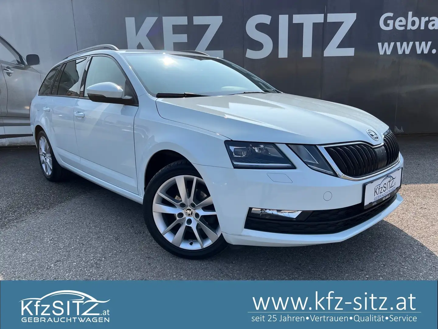Skoda Octavia Combi 1,6 TDI DSG| AHK*LED*elek Klappe Weiß - 1