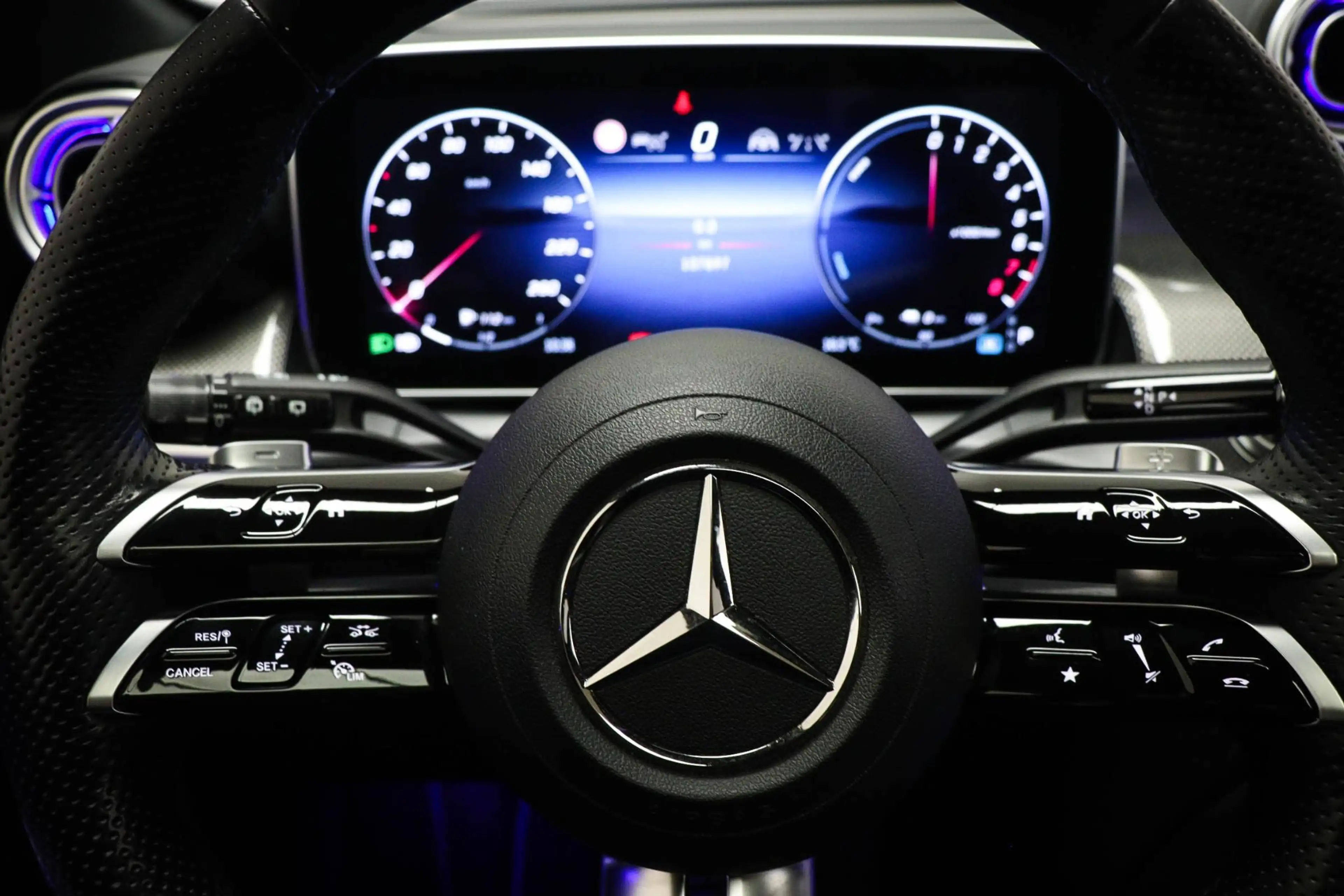 Mercedes-Benz GLC 300 300e 4MATIC AMG Line | PREMIUM PLUS PACK | PANORAM — photo 41