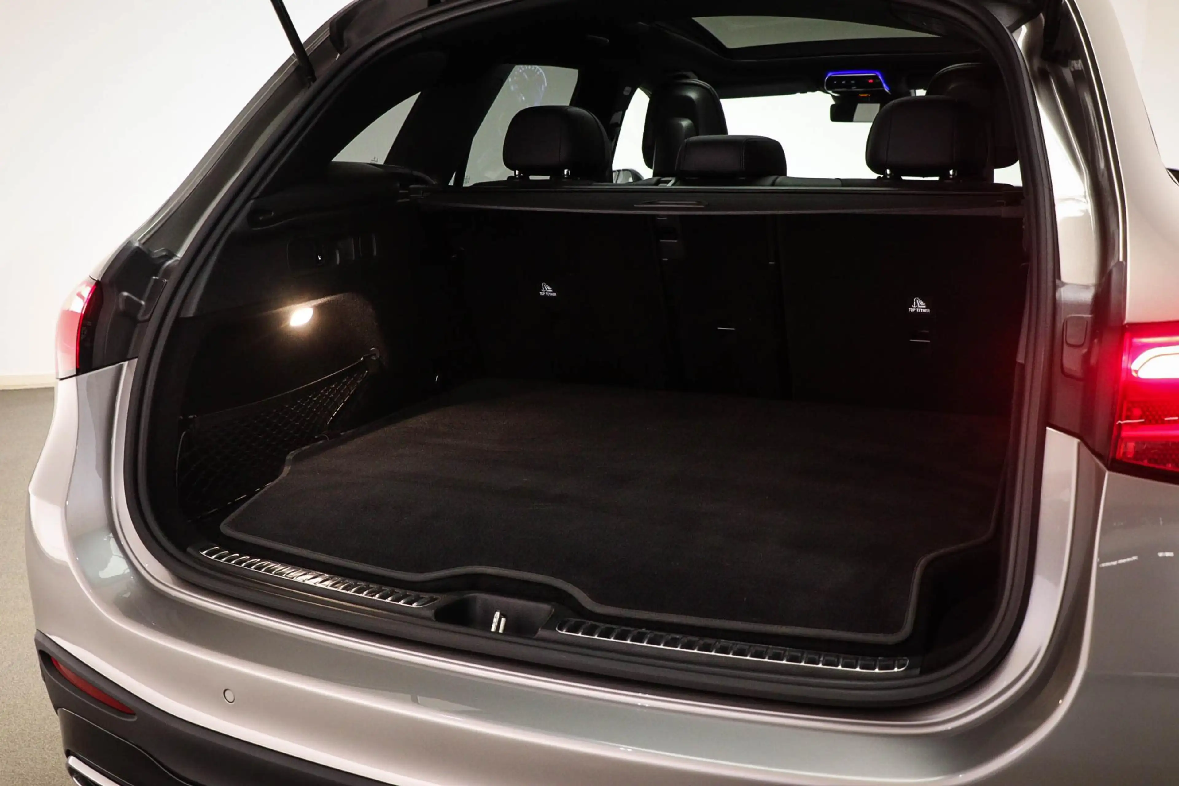 Mercedes-Benz GLC 300 300e 4MATIC AMG Line | PREMIUM PLUS PACK | PANORAM — photo 17