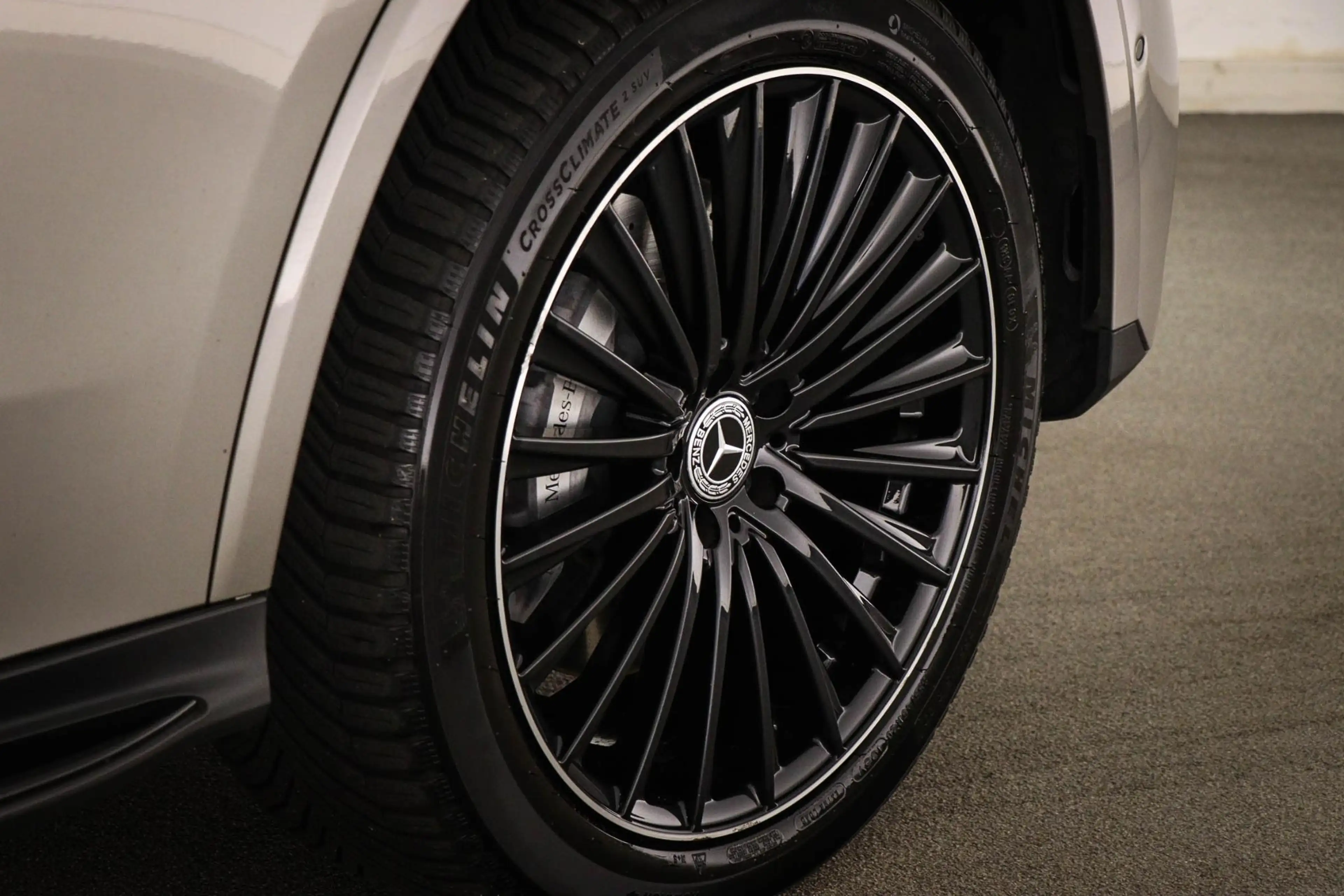 Mercedes-Benz GLC 300 300e 4MATIC AMG Line | PREMIUM PLUS PACK | PANORAM — photo 32