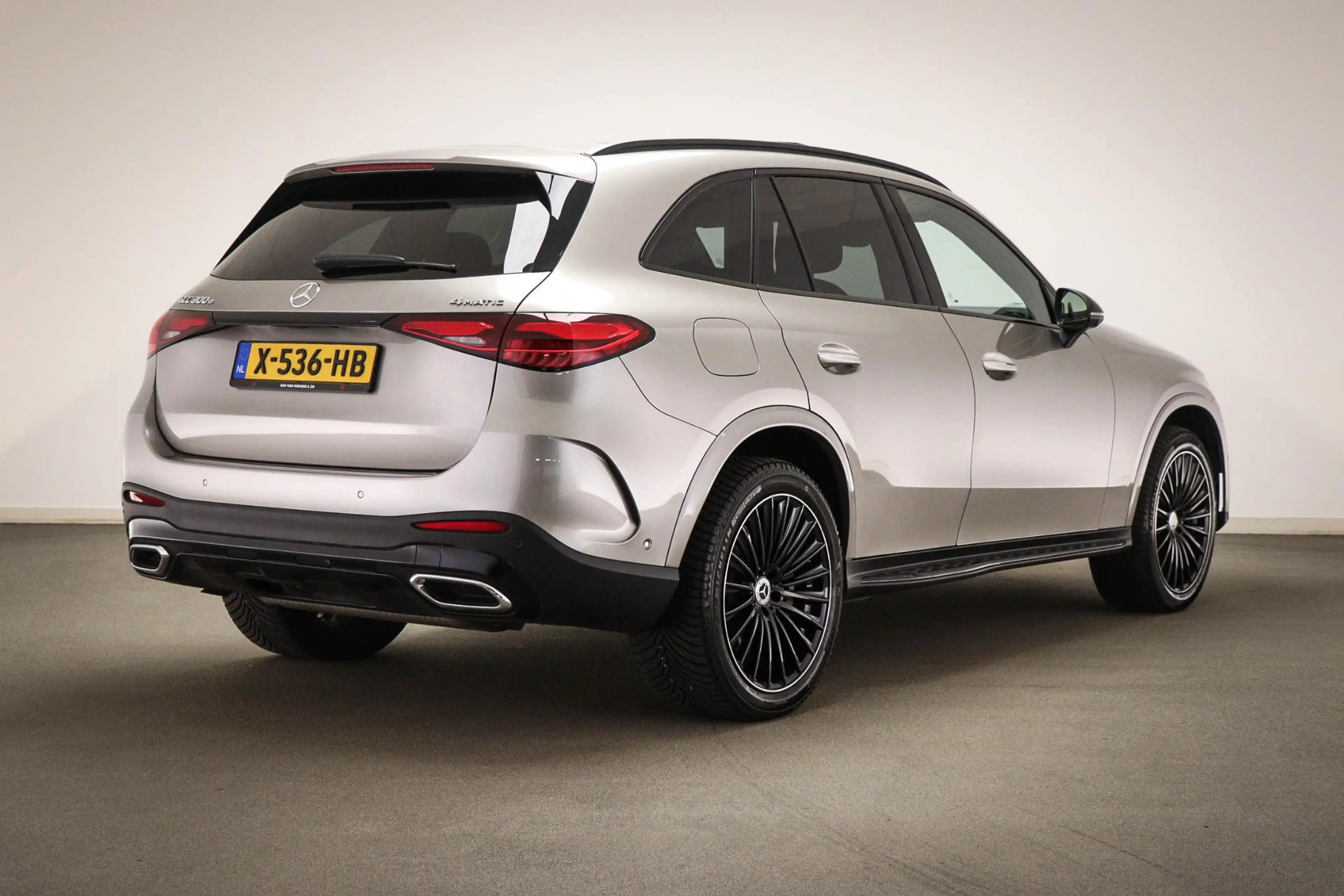 Mercedes-Benz GLC 300 300e 4MATIC AMG Line | PREMIUM PLUS PACK | PANORAM — photo 2