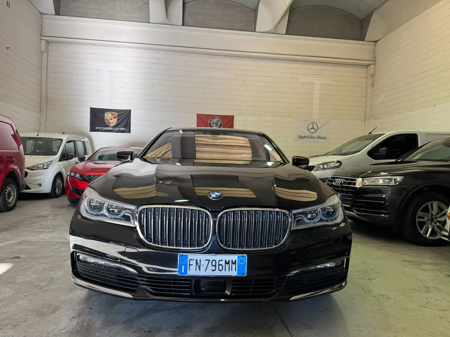 BMW 730 Serie 7 730d xdrive Eccelsa auto FULL OPTINAL Negru - 2
