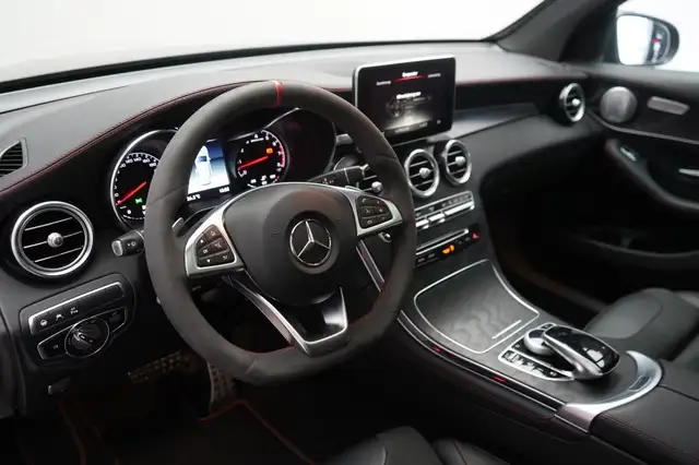 Mercedes-Benz GLC view 13