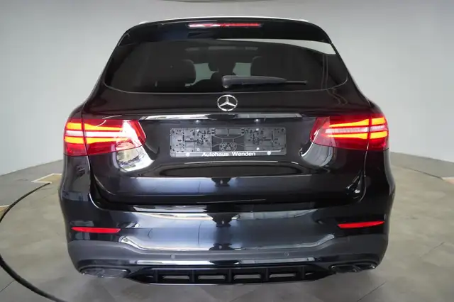 Mercedes-Benz GLC view 5