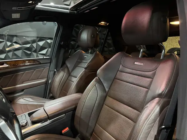 Mercedes-Benz M-Class view 12