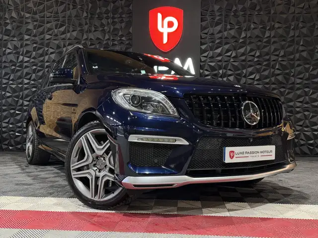Mercedes-Benz M-Class view 3