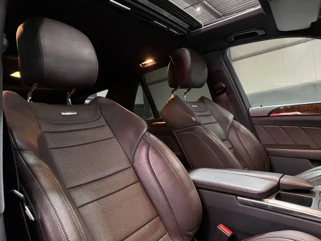 Mercedes-Benz M-Class view 13