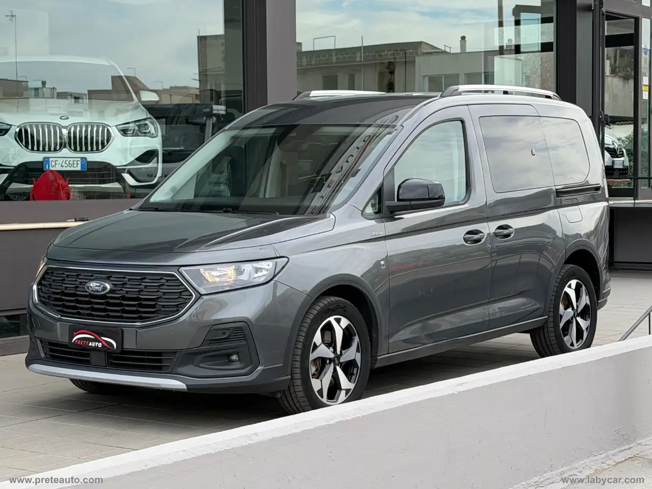 Ford Tourneo