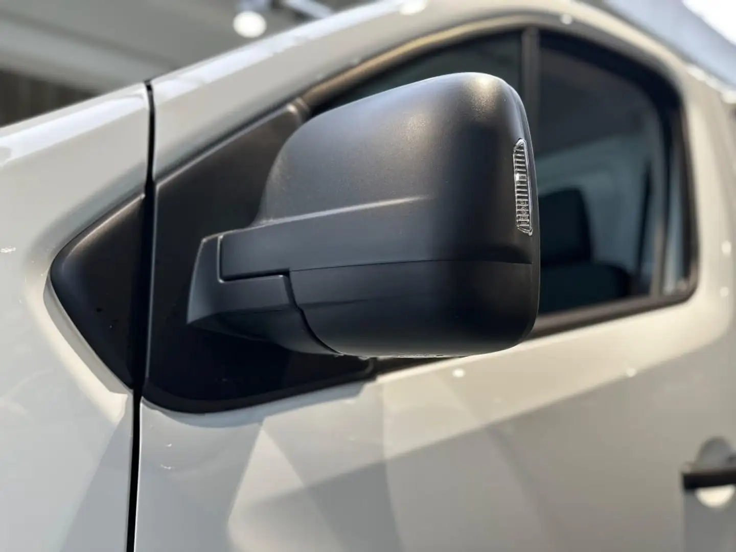 Renault Trafic Komfort L1H1 3,0t dCi 150 PS Wit - 2