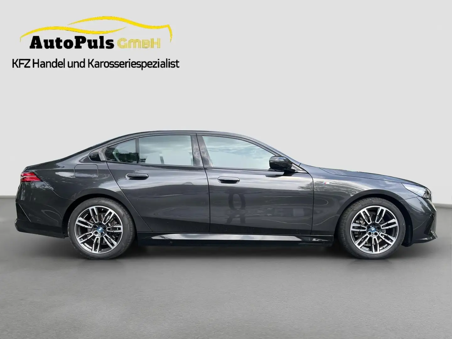 BMW 530 530e ** M PAKET ** AKTION-15.04.2026 ** Grau - 2