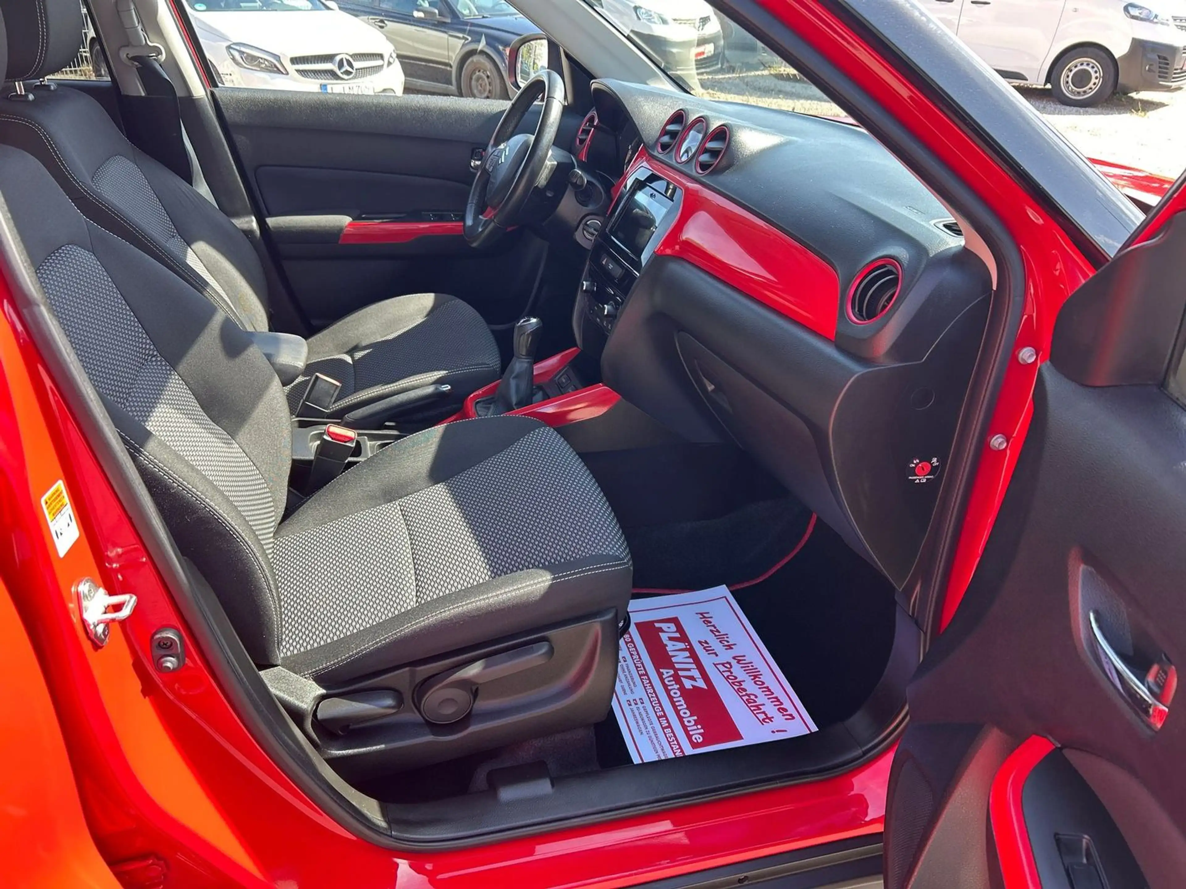 Suzuki Vitara 1.6 Comfort 4x2 / Apple Carplay / Sitzheizung — photo 7