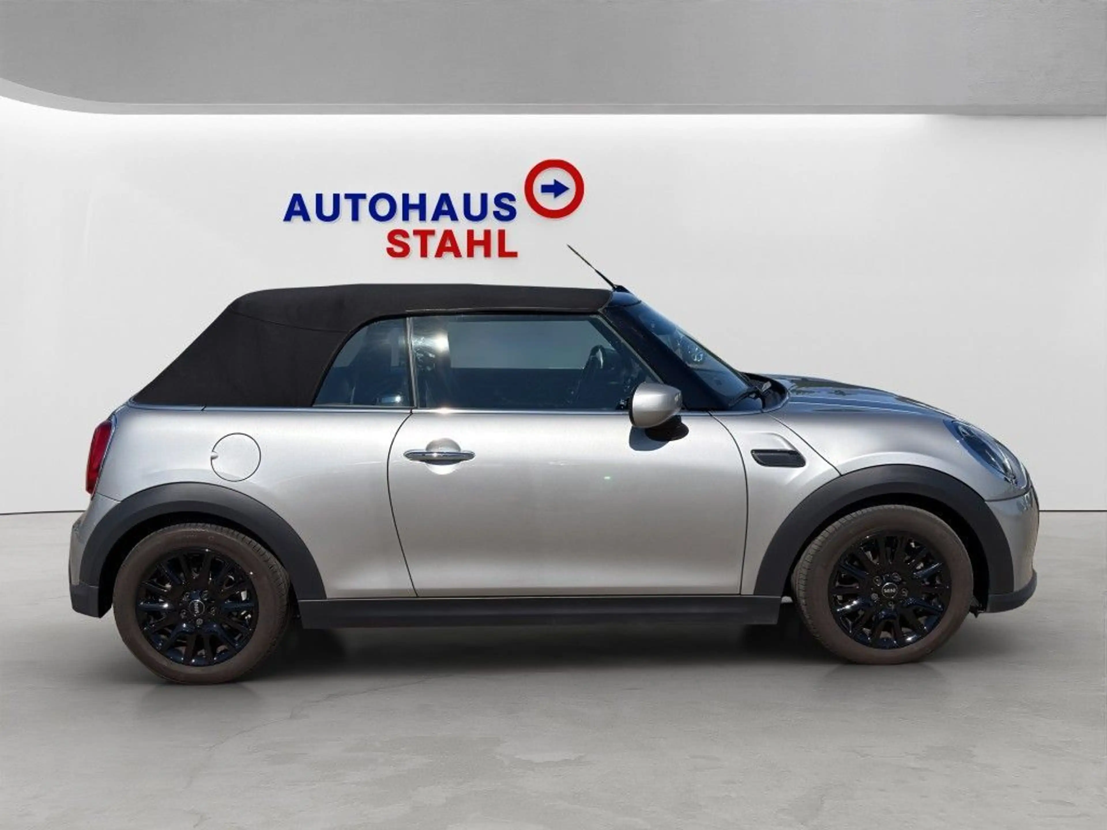 MINI Cooper Cabrio Mini Cooper Cabrio Aut. Classic Trim — photo 6