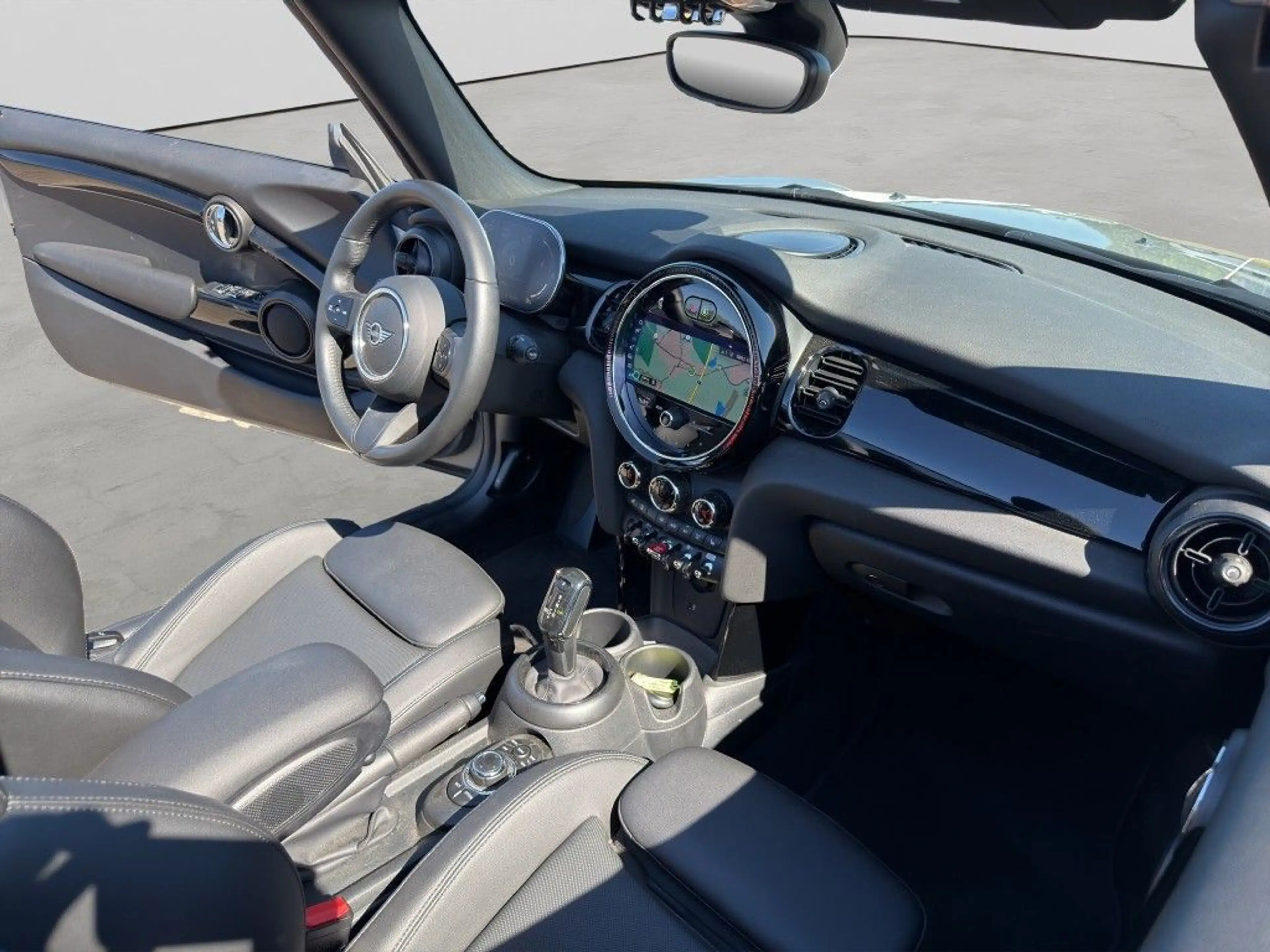 MINI Cooper Cabrio Mini Cooper Cabrio Aut. Classic Trim — photo 10