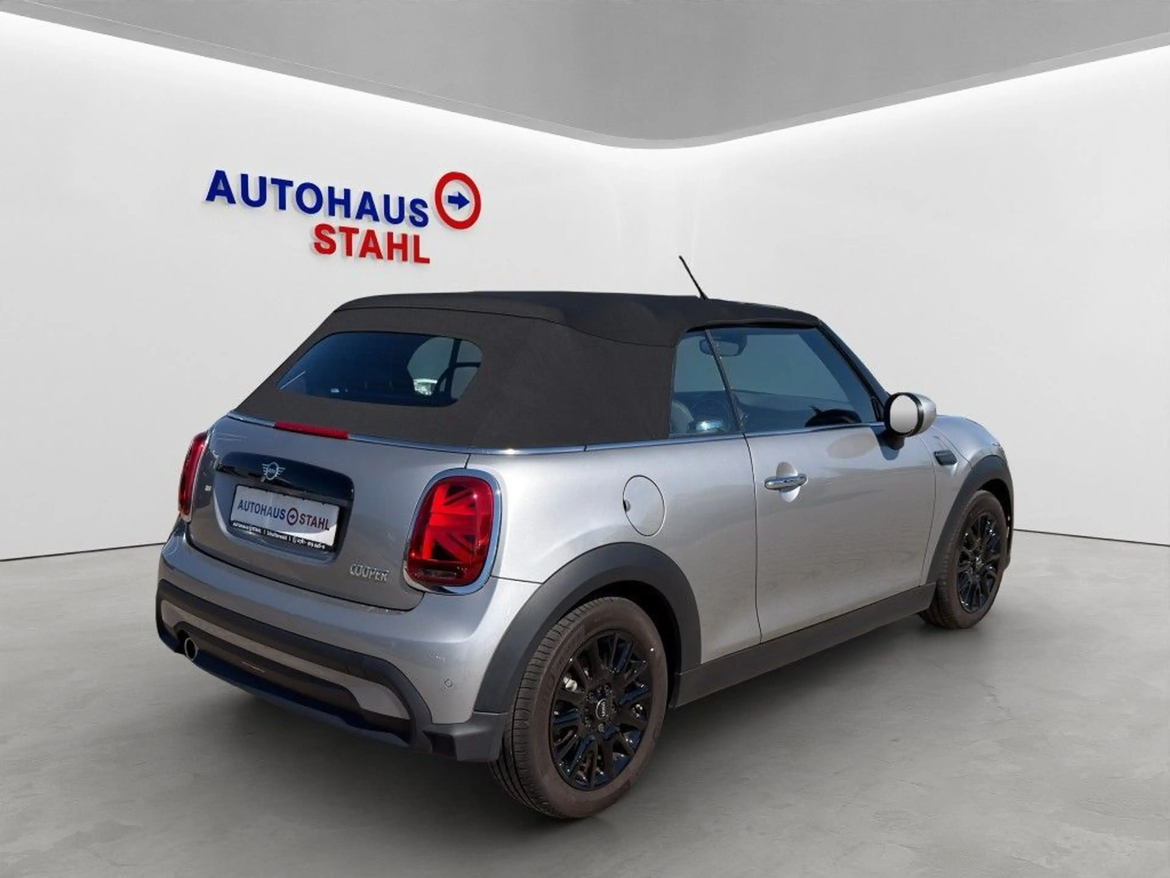 MINI Cooper Cabrio Mini Cooper Cabrio Aut. Classic Trim — photo 5