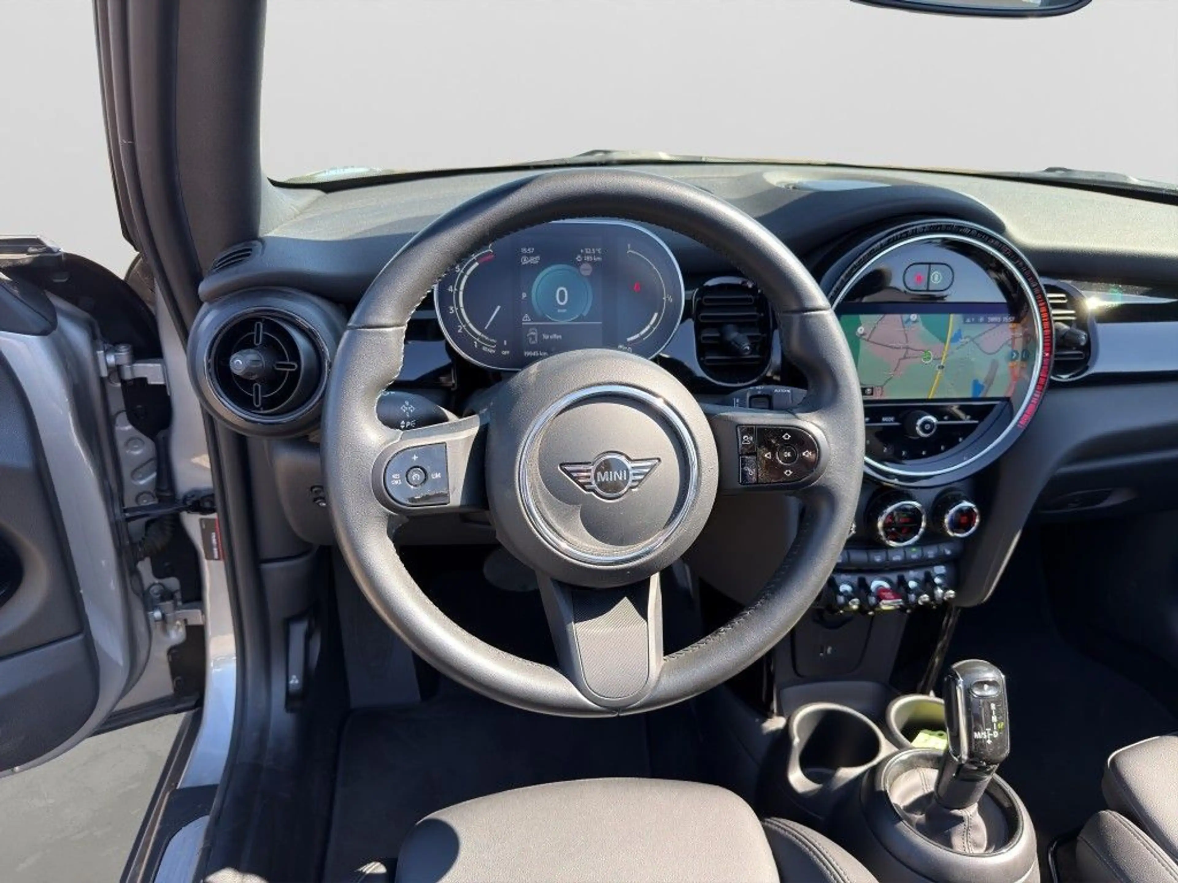 MINI Cooper Cabrio Mini Cooper Cabrio Aut. Classic Trim — photo 9