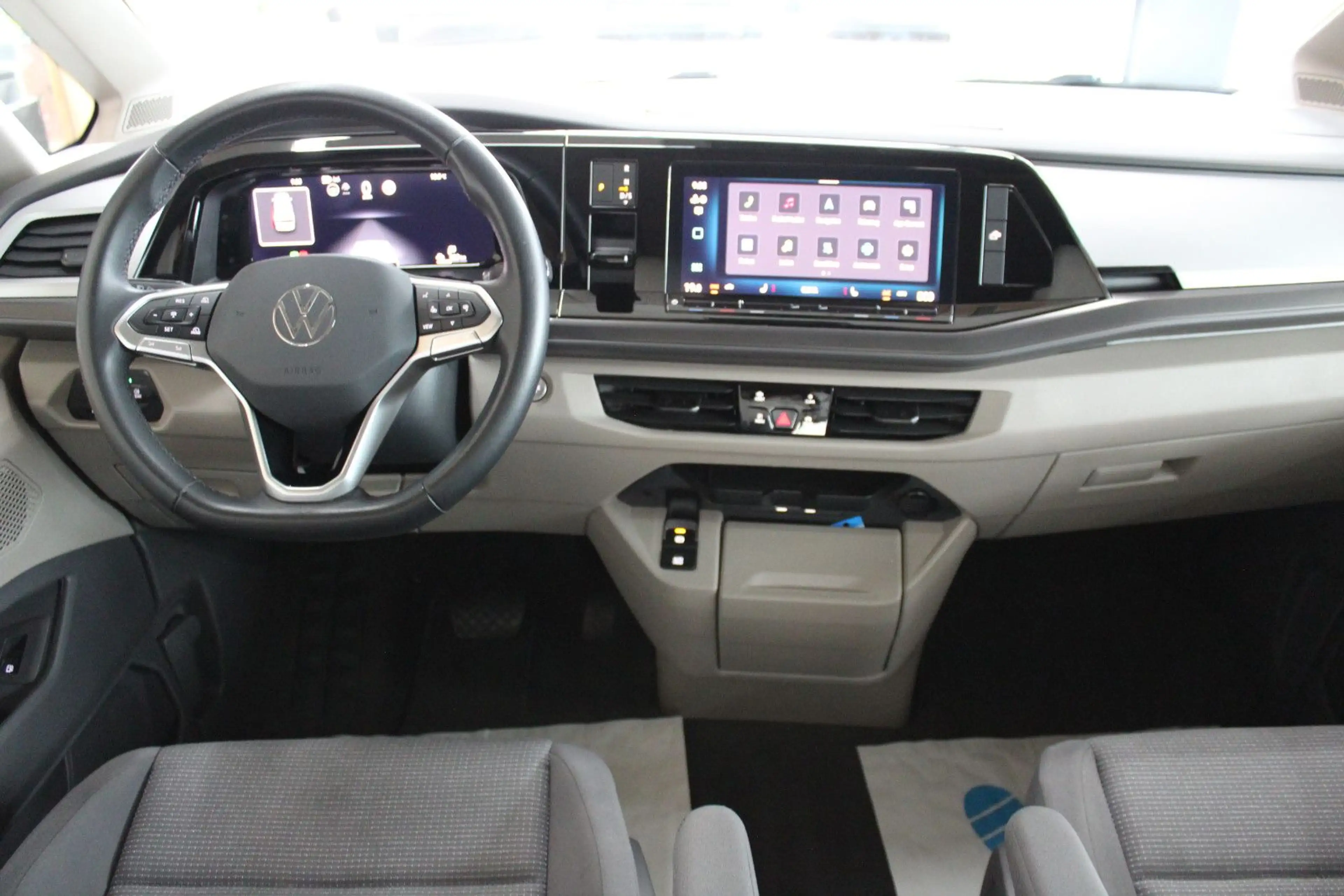 Volkswagen T7 California eHybrid 4MOTION Beach Tour — photo 9