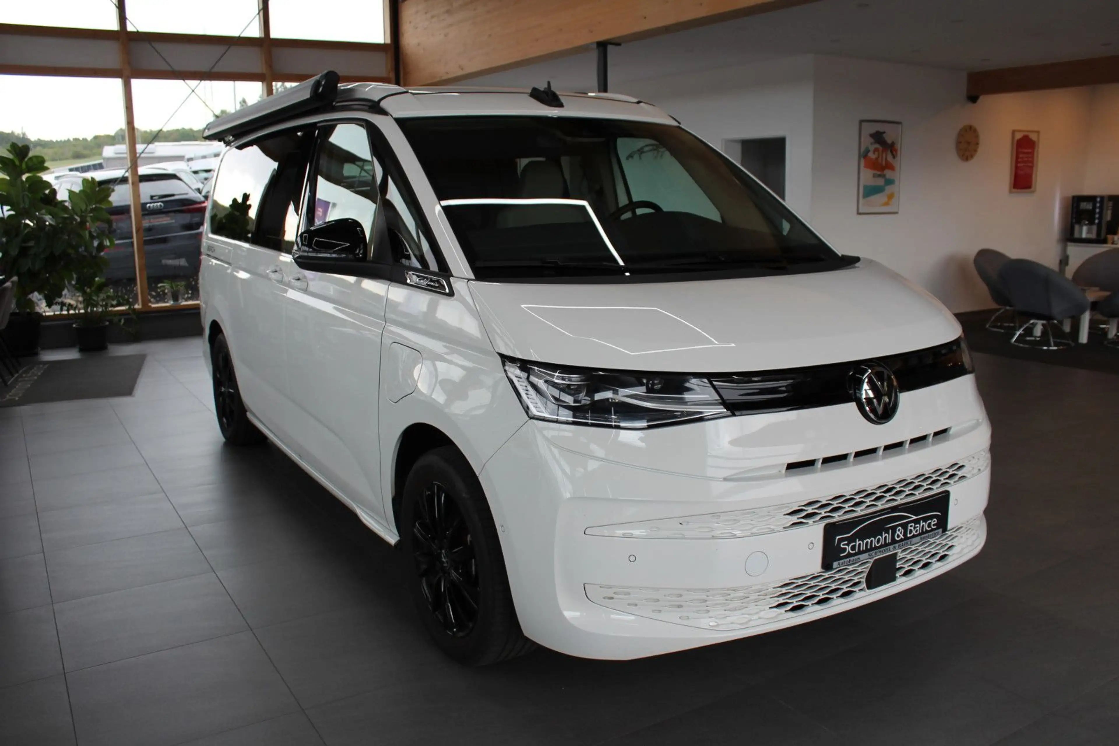 Volkswagen T7 California eHybrid 4MOTION Beach Tour — photo 3