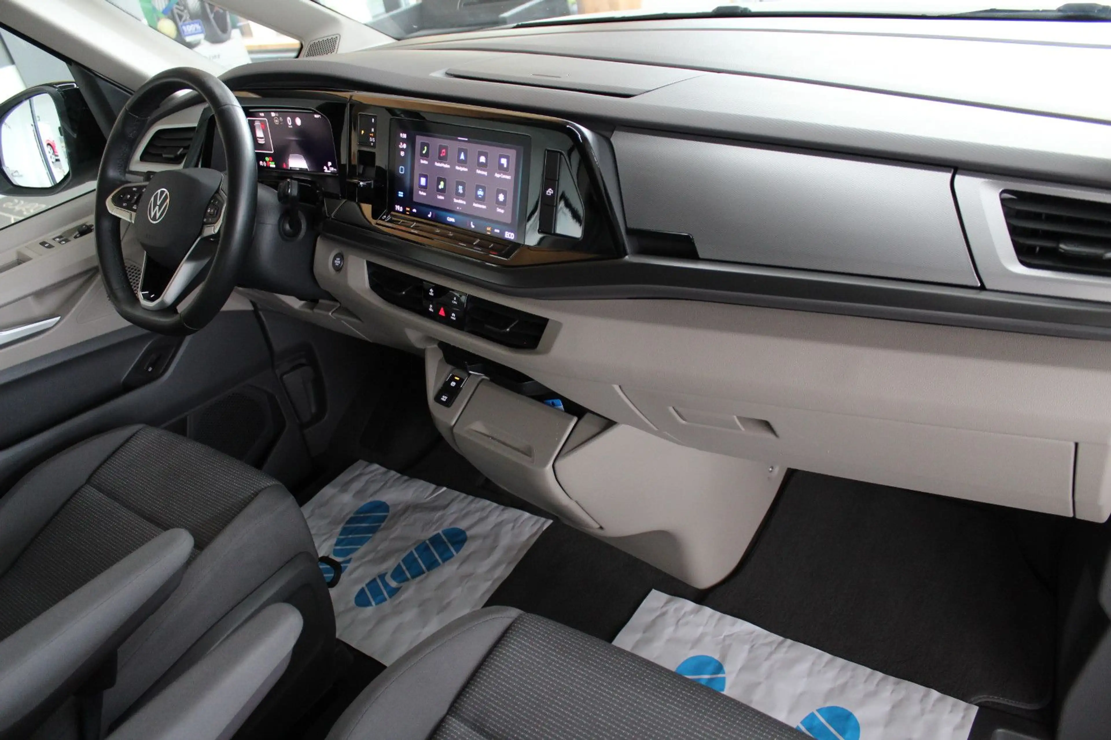 Volkswagen T7 California eHybrid 4MOTION Beach Tour — photo 11