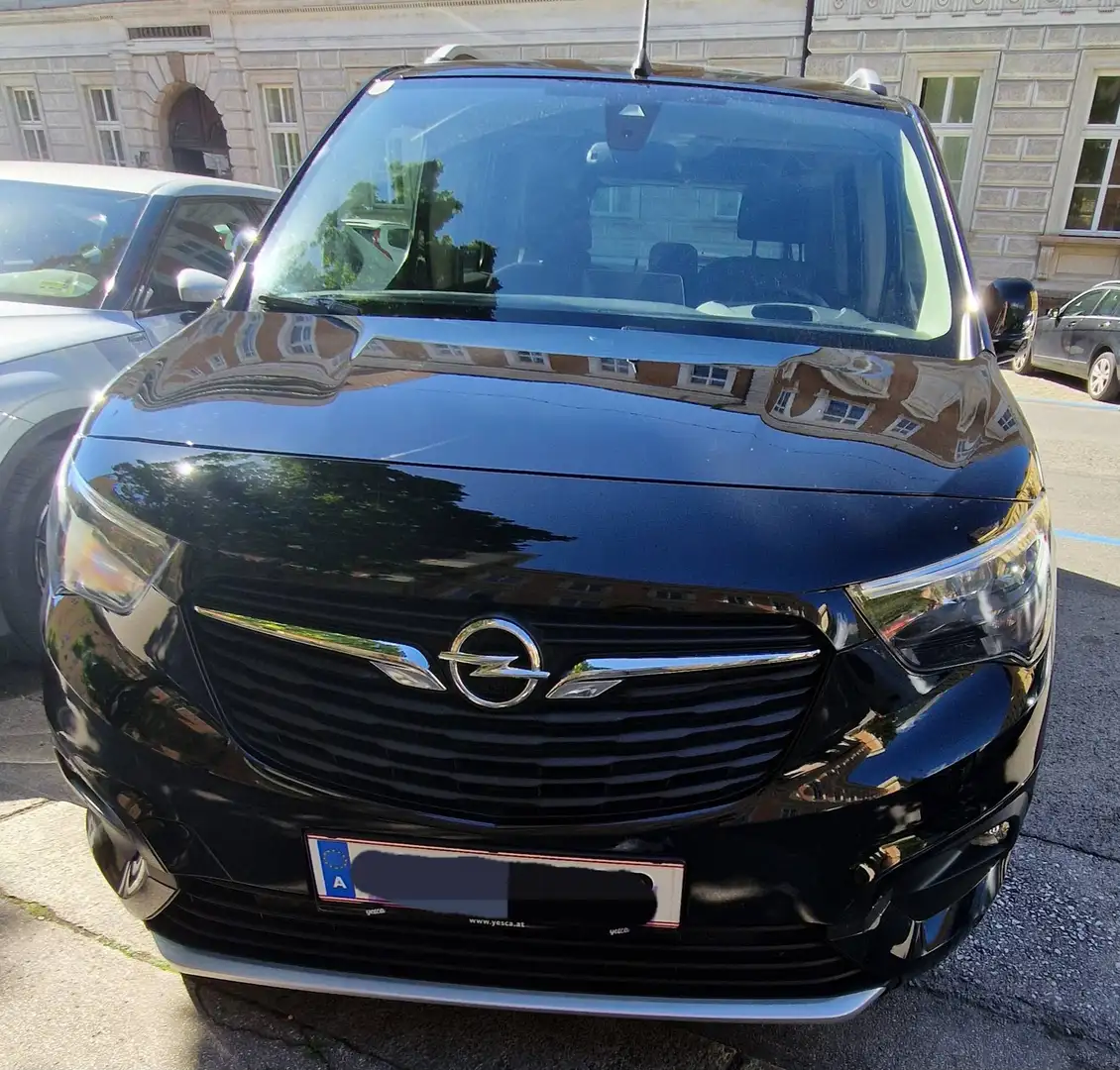 Opel Combo Life Life BHDi 130 EAT8 Innovation Schwarz - 1