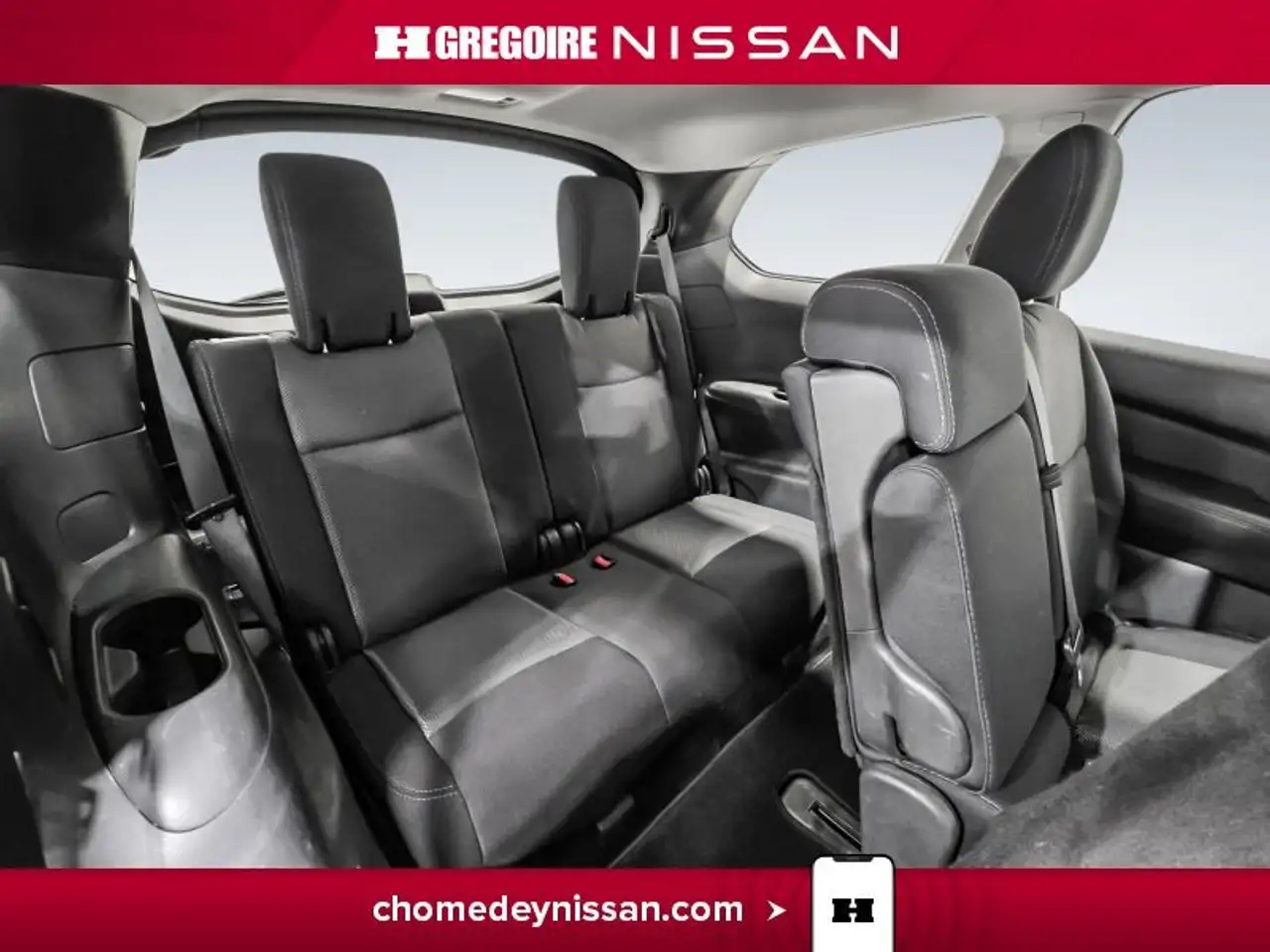 Nissan Pathfinder снимка Nissan Pathfinder