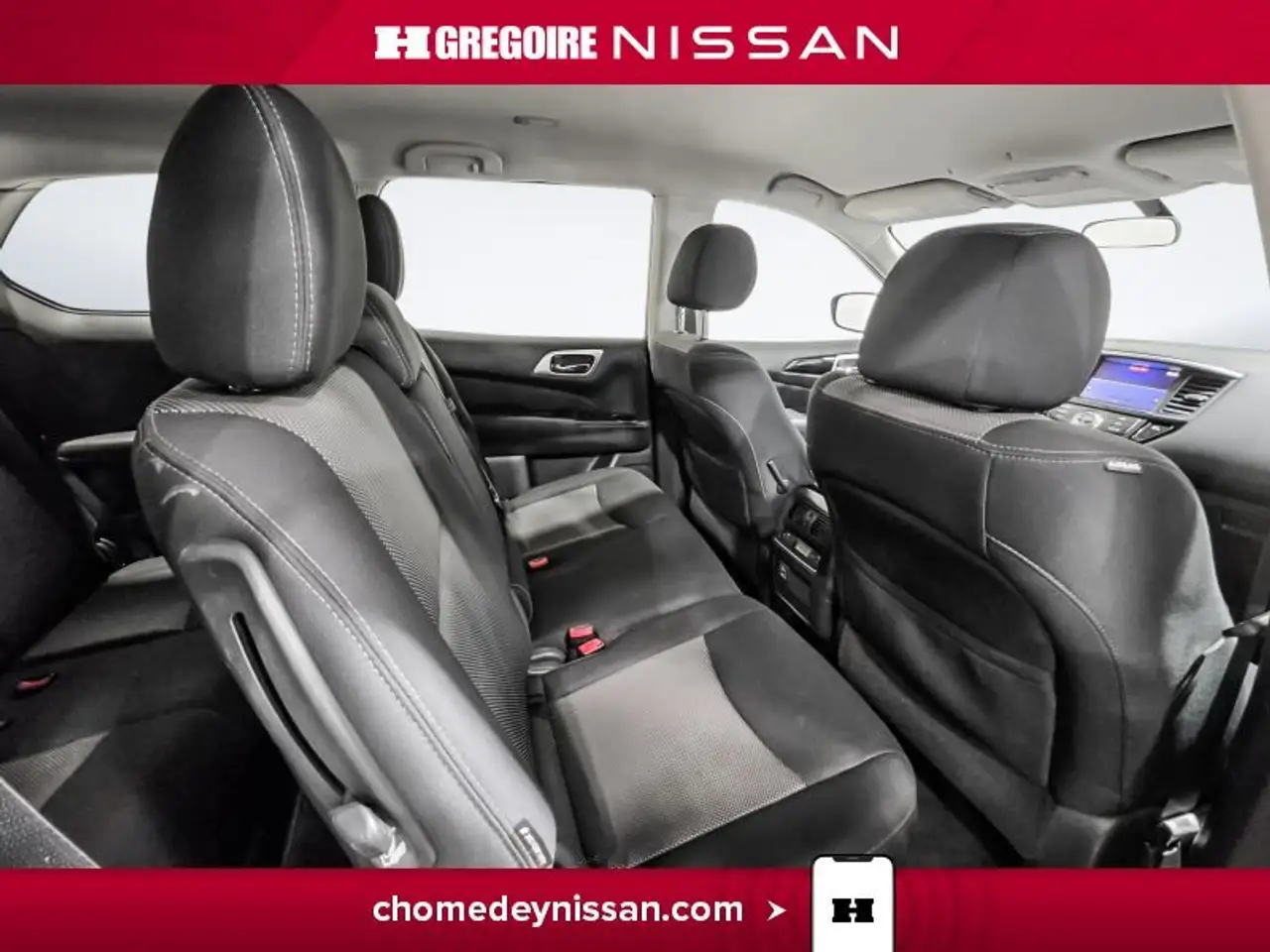 Nissan Pathfinder снимка Nissan Pathfinder