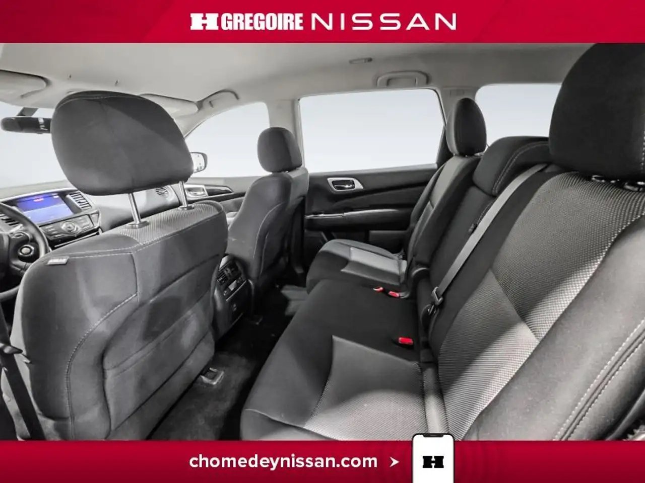 Nissan Pathfinder снимка Nissan Pathfinder