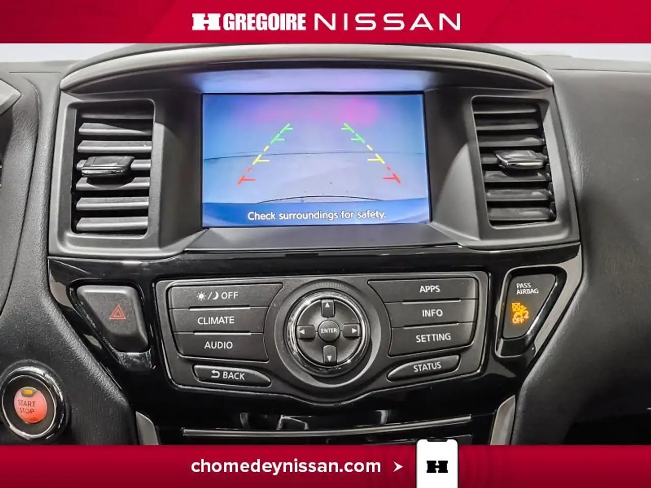 Nissan Pathfinder снимка Nissan Pathfinder